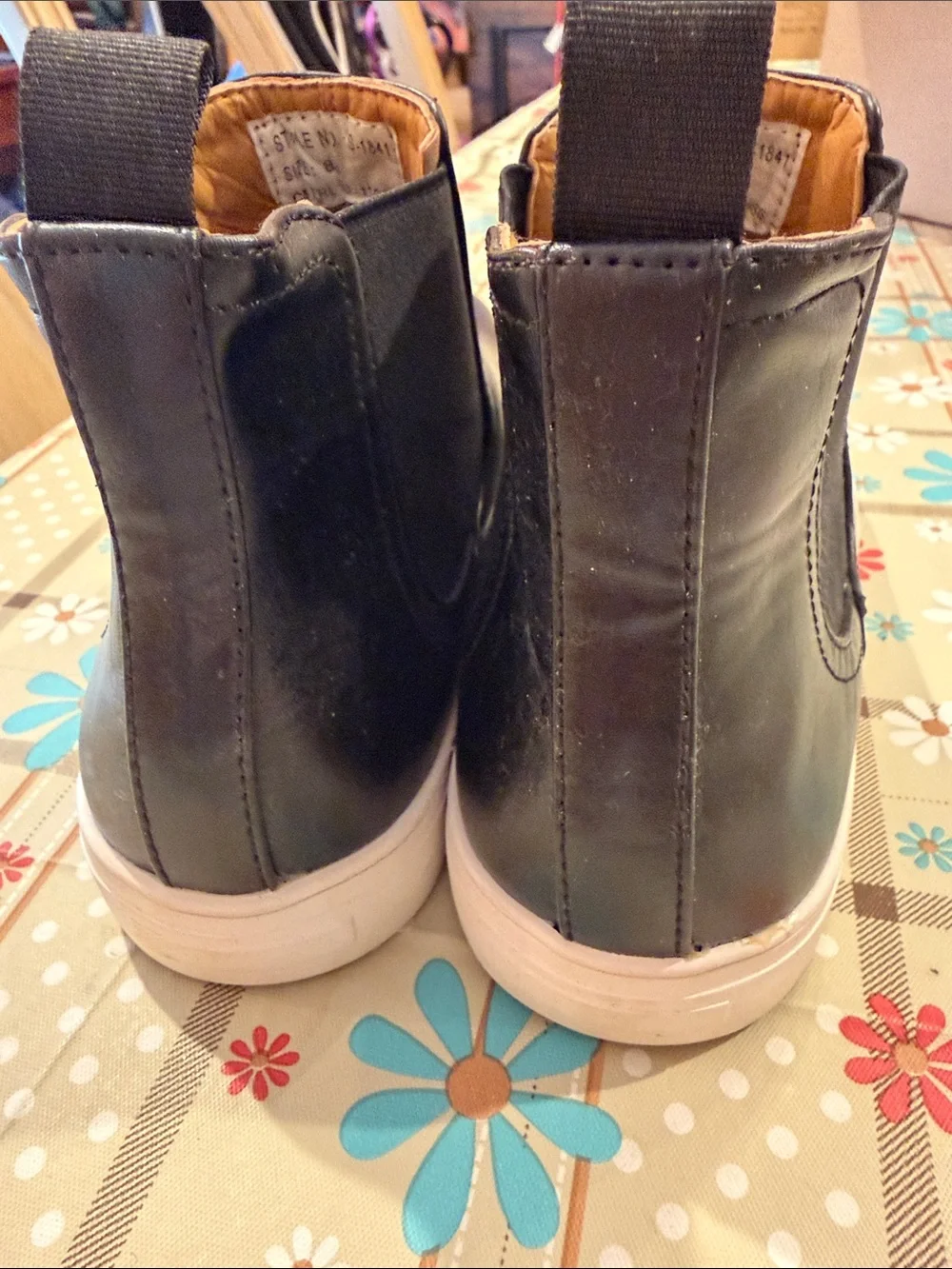 Men's Black Leather Slip-On Sneakers size 8 1/2
